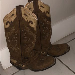 Reyme cowgirl boots!